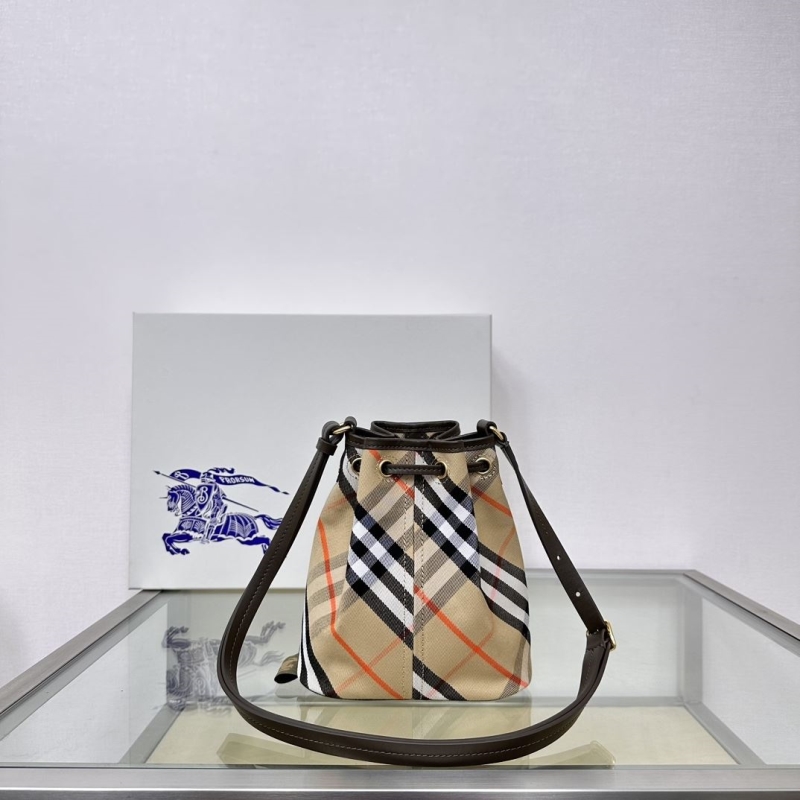 Bv*b*rry bucket bags